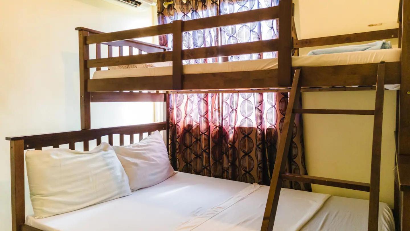 Kara'S Suite Cebu Exterior photo