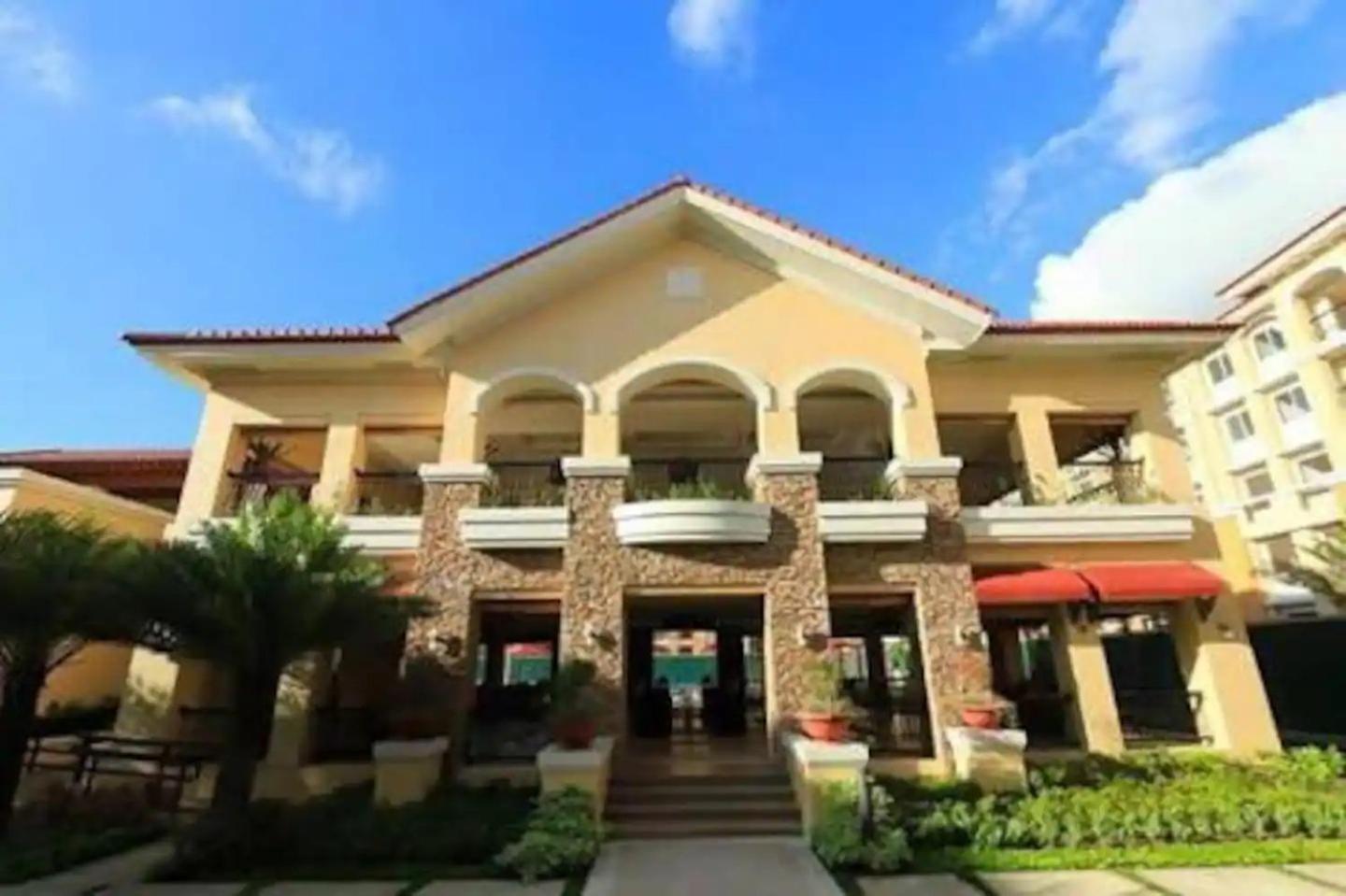 Kara'S Suite Cebu Exterior photo